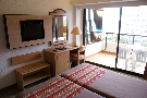 �panielsko - Bale�rske ostrovy - Malorka  - Sumba / Borneo ****