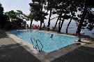 Chorv�tsko - Dalm�cia - Omi� - Hotel Holiday Village Sagitta***