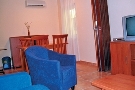Chorv�tsko - Dalm�cia - Pako�tane - Holiday Village Kozarica ***