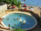 Chorv�tsko - Dalm�cia - Pirovac - Vilky hotela Miran ***