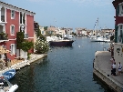 Franc�zko - Port Grimaud - kemp. Les Prairies de la Mer *****